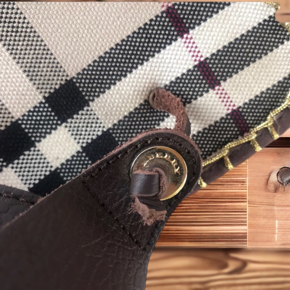 Burberry: Nova Check Leather Espadrille Wedge Sandals ๐๐ฌ๐ง - Picture 5 of 6